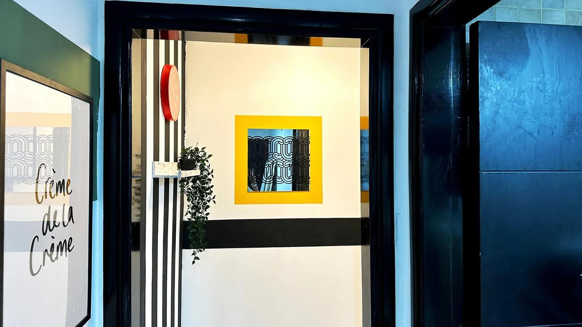 Cozy Corner Partition Room Near Burjuman Metro ドバイ 0*,  アラブ首長国連邦