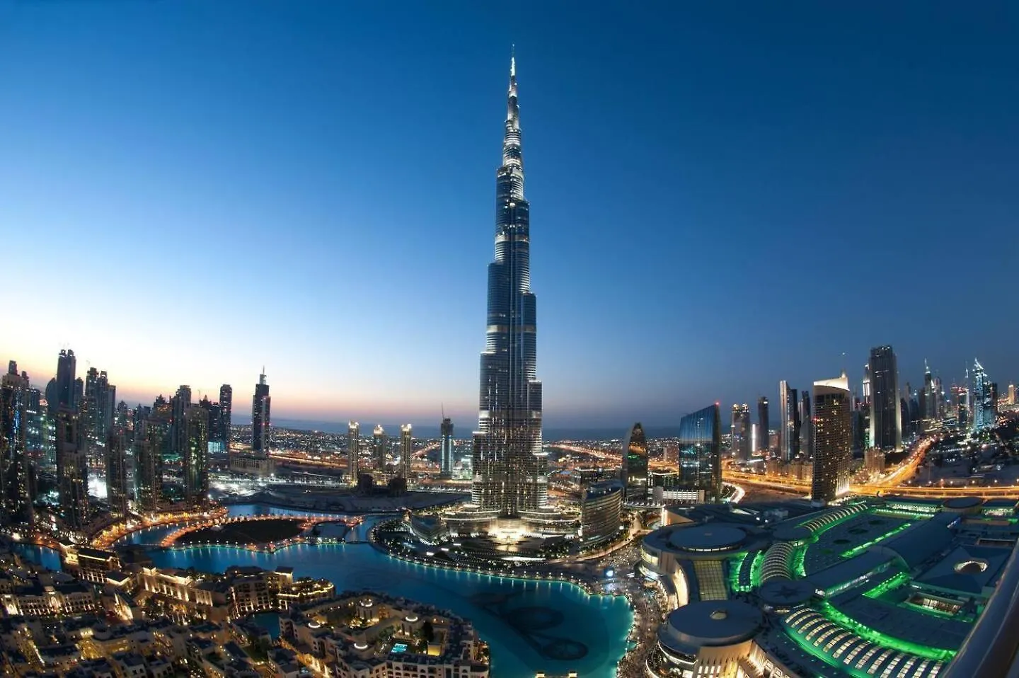 Homestay Cozy Corner Partition Room Near Burjuman Metro Dubai
